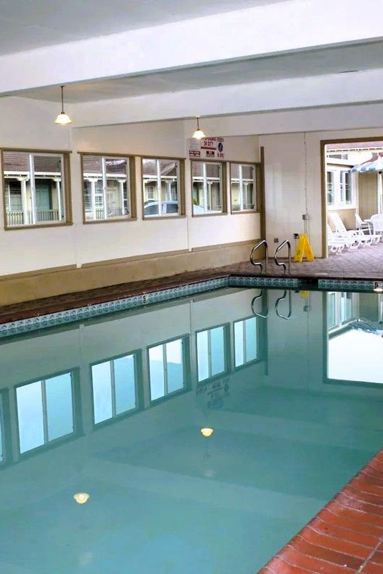 Photo of El Castell Motel - Indoor Pool