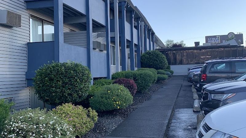 Photo of Days Inn & Suites by Wyndham Spokane