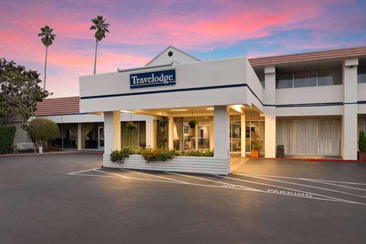Photo of Travelodge by Wyndham Monterey Bay - Exterior, Property Entrance