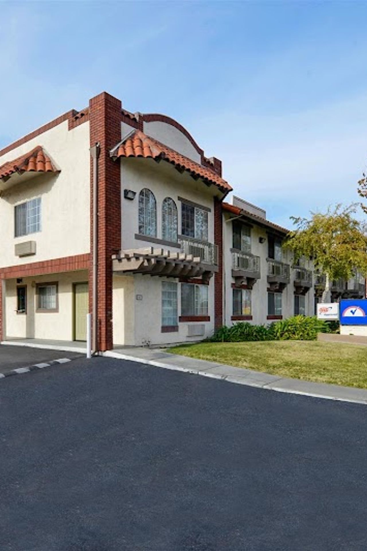 Photo of Americas Best Value Inn San Jose Convention Center