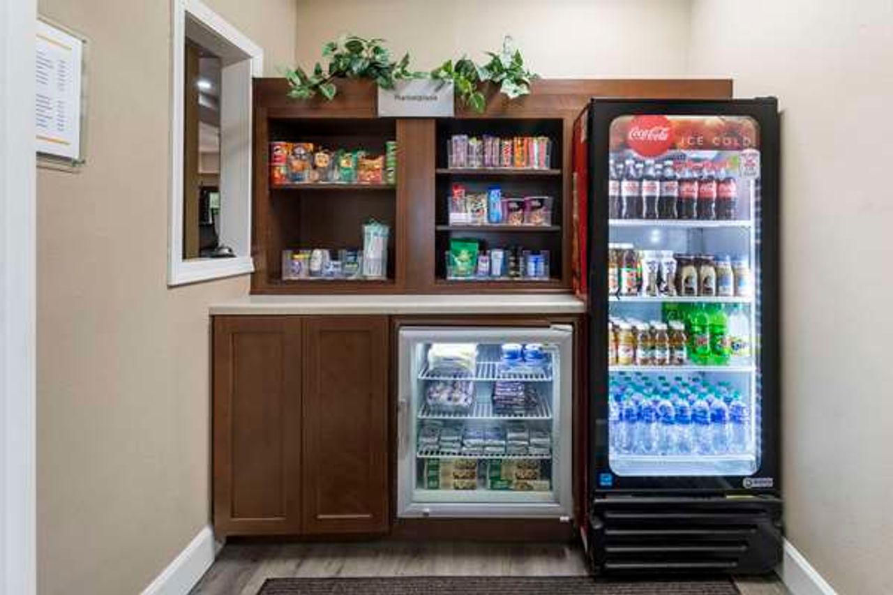 Photo of Comfort Suites