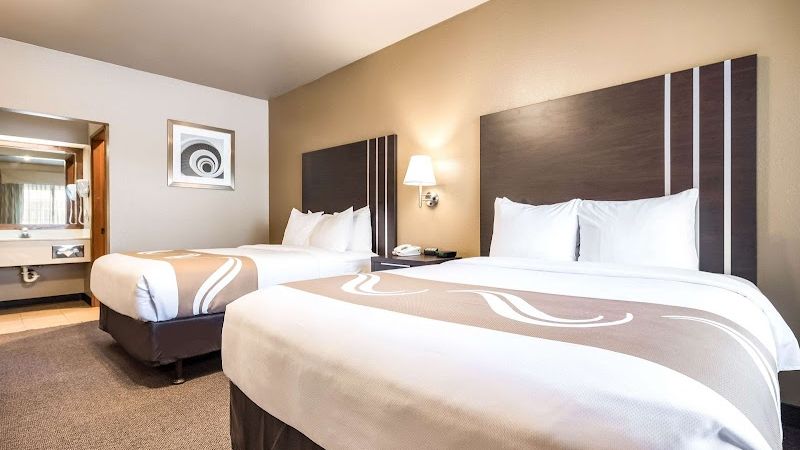 Photo of Quality Inn & Suites Bainbridge Island