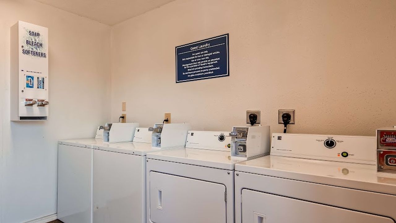 Photo of Best Western Garden Villa Inn