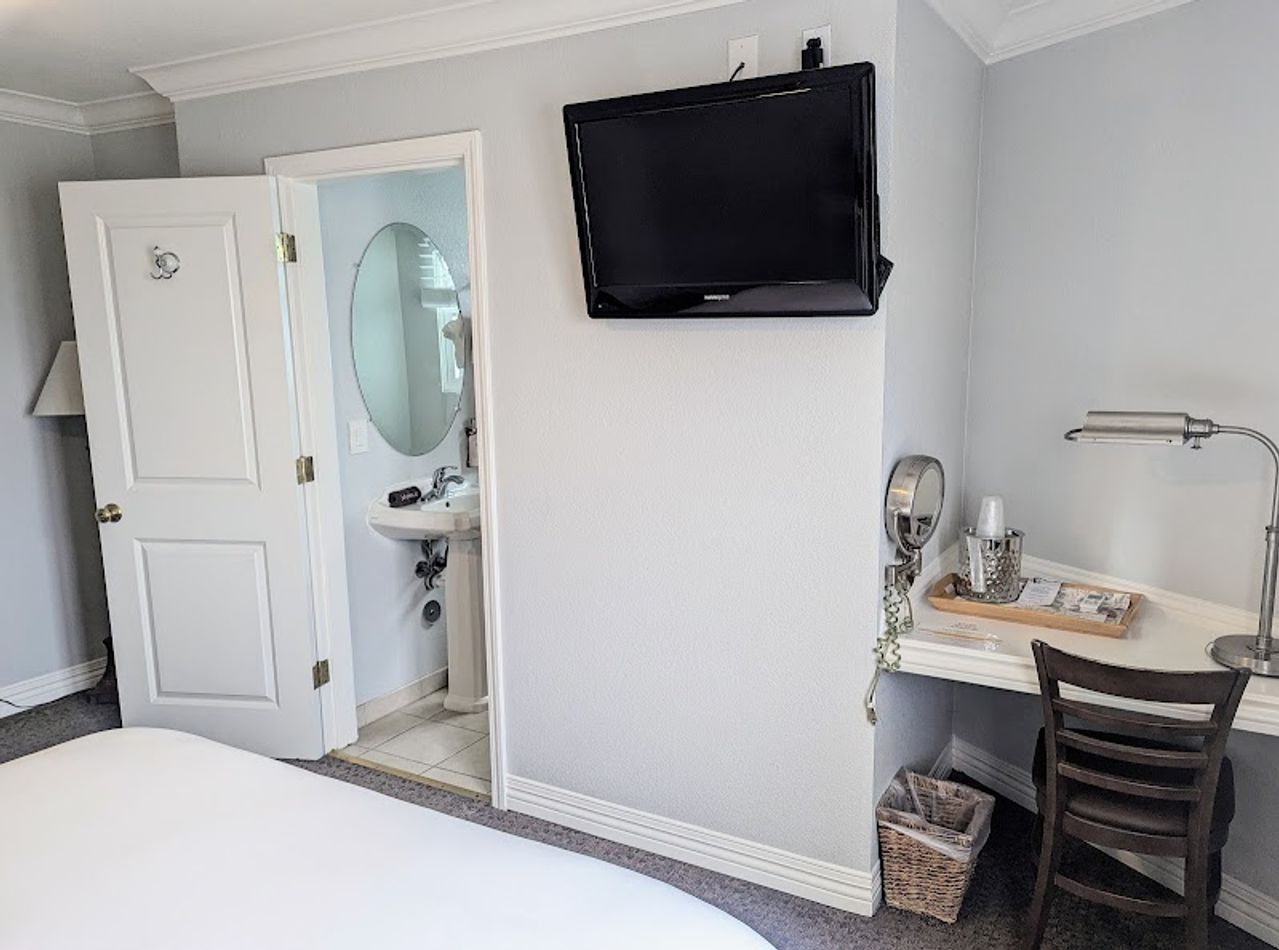 Photo of Capitola Hotel