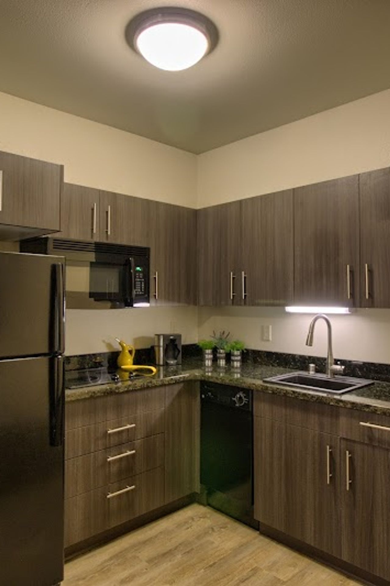 Photo of Oxford Suites Bellingham
