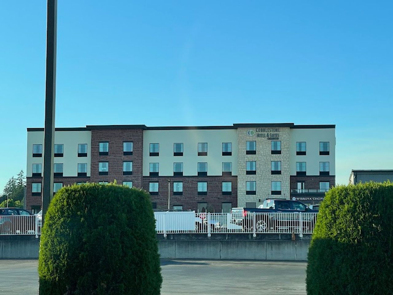 Photo of Cobblestone Hotel & Suites - Lynden