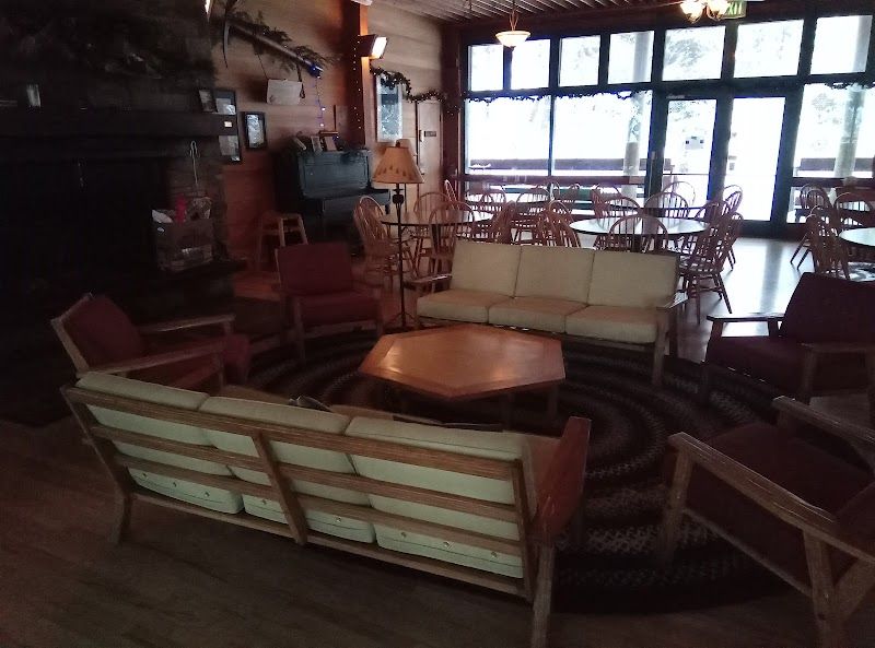 Photo of Mazama Lodge