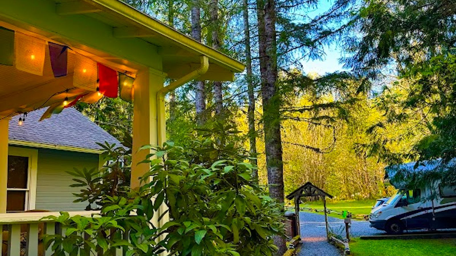 Photo of Mountain Meadows Inn Bed & Breakfast - Exterior
