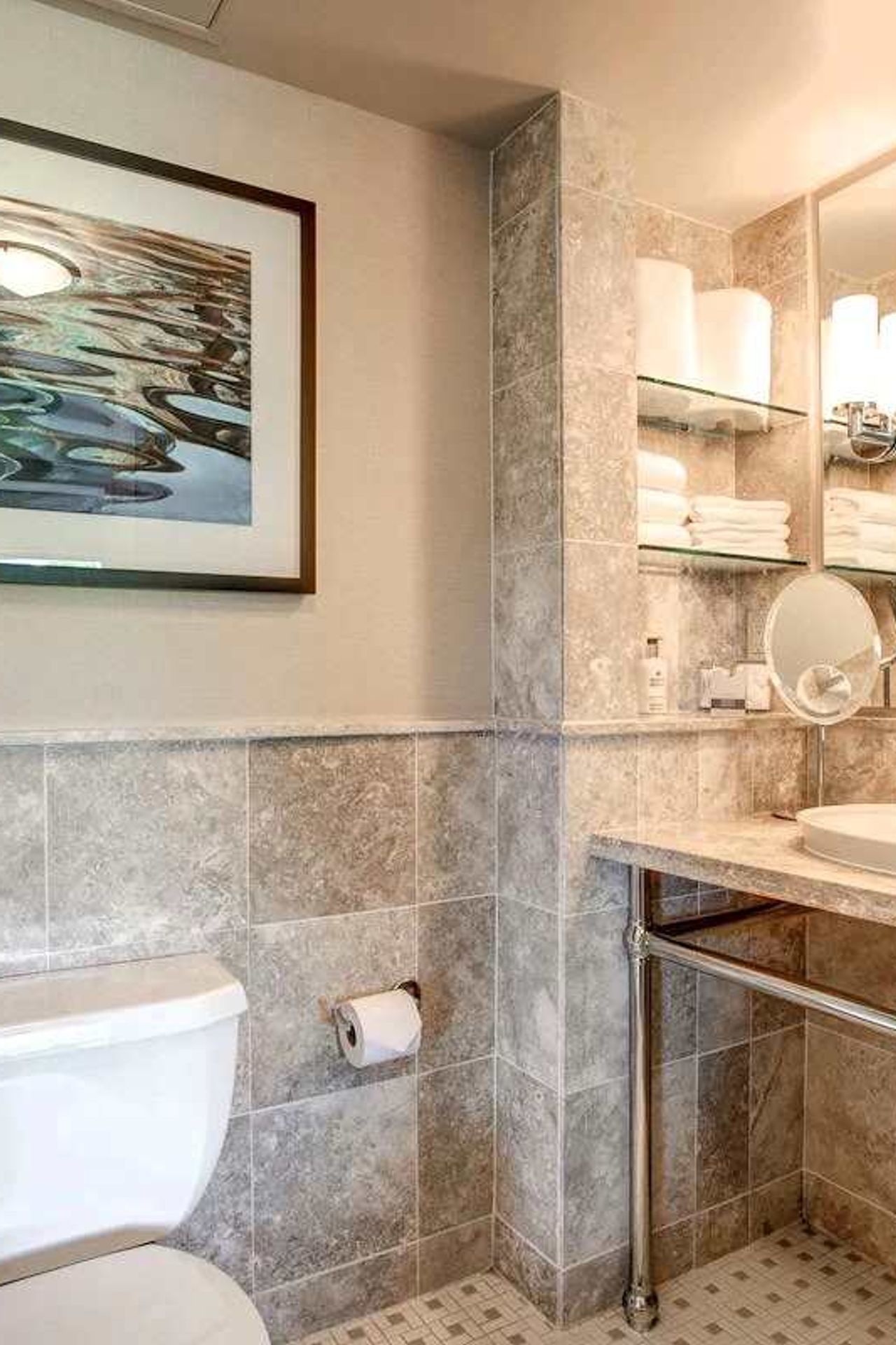 The Woodmark Hotel and Still Spa - Bathroom