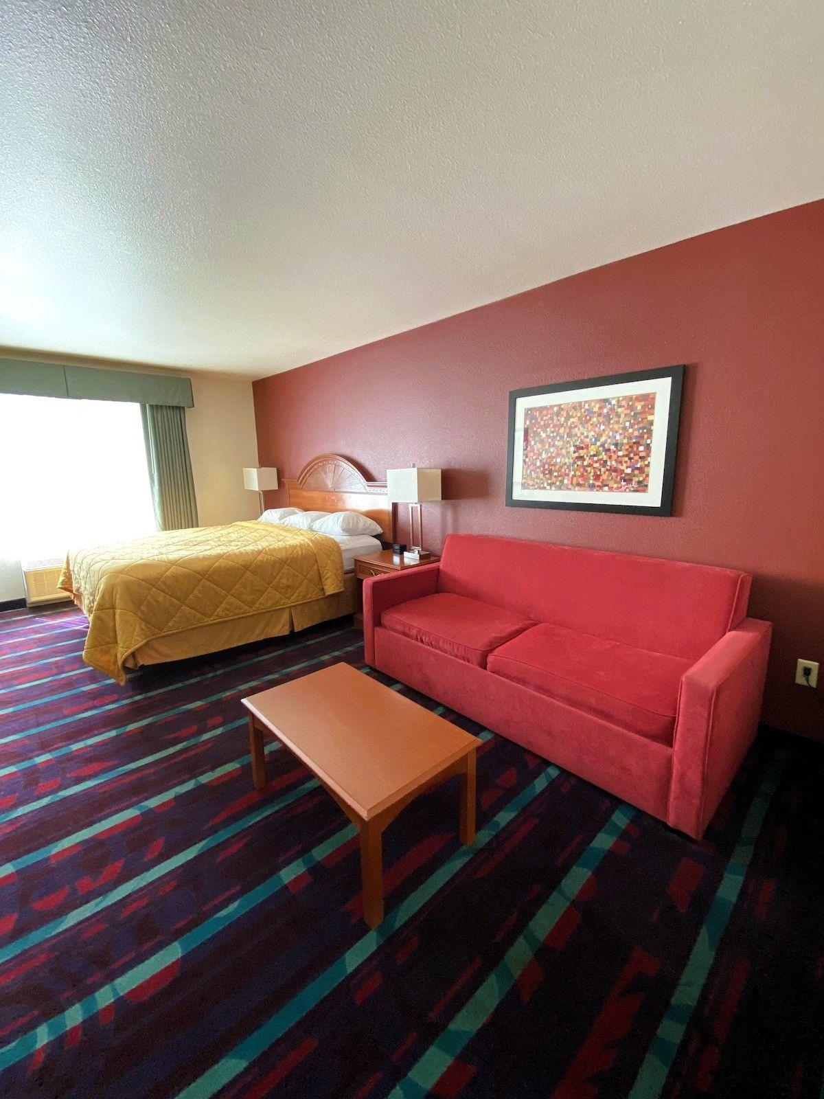 Budget Inn - Room