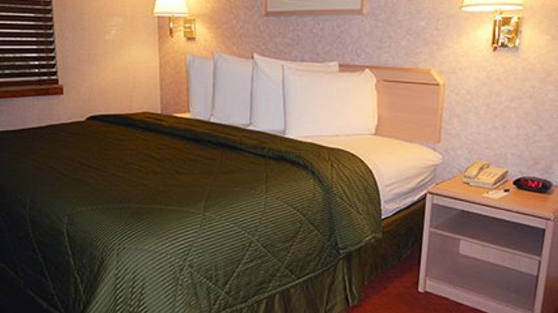 Photo of Quality Inn & Suites Vancouver North