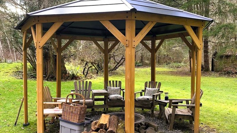 Photo of Mountain Meadows Inn Bed & Breakfast - Complimentary wood and kindling for campfire
