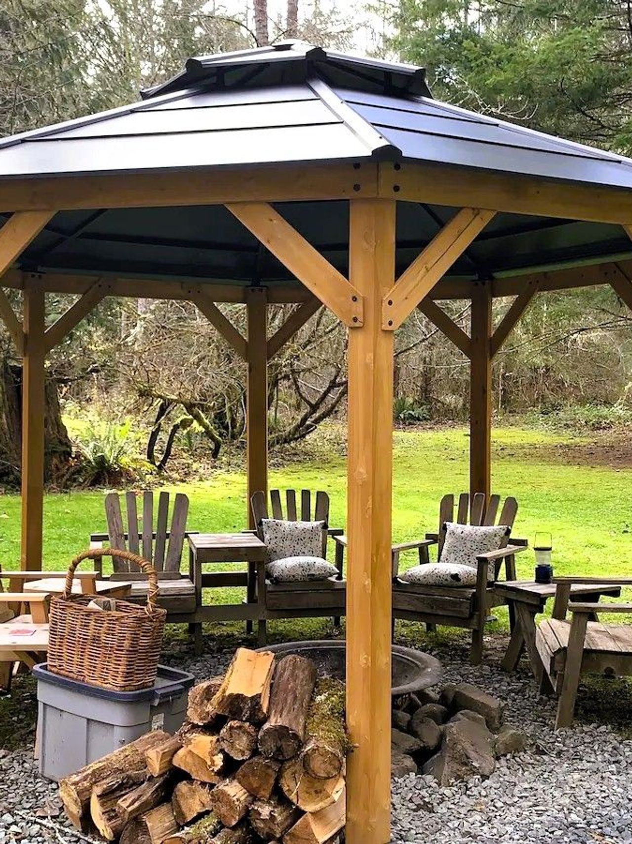 Photo of Mountain Meadows Inn Bed & Breakfast - Complimentary wood and kindling for campfire