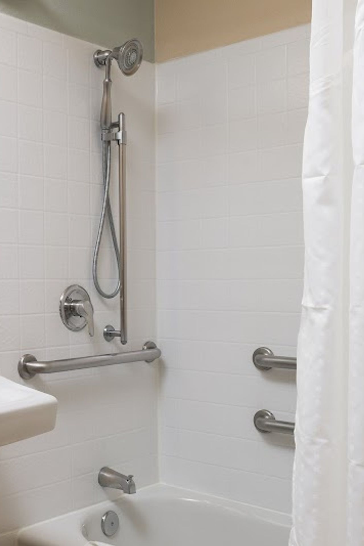 Photo of Holiday Inn Express & Suites Santa Clara - Silicon Valley, an IHG Hotel