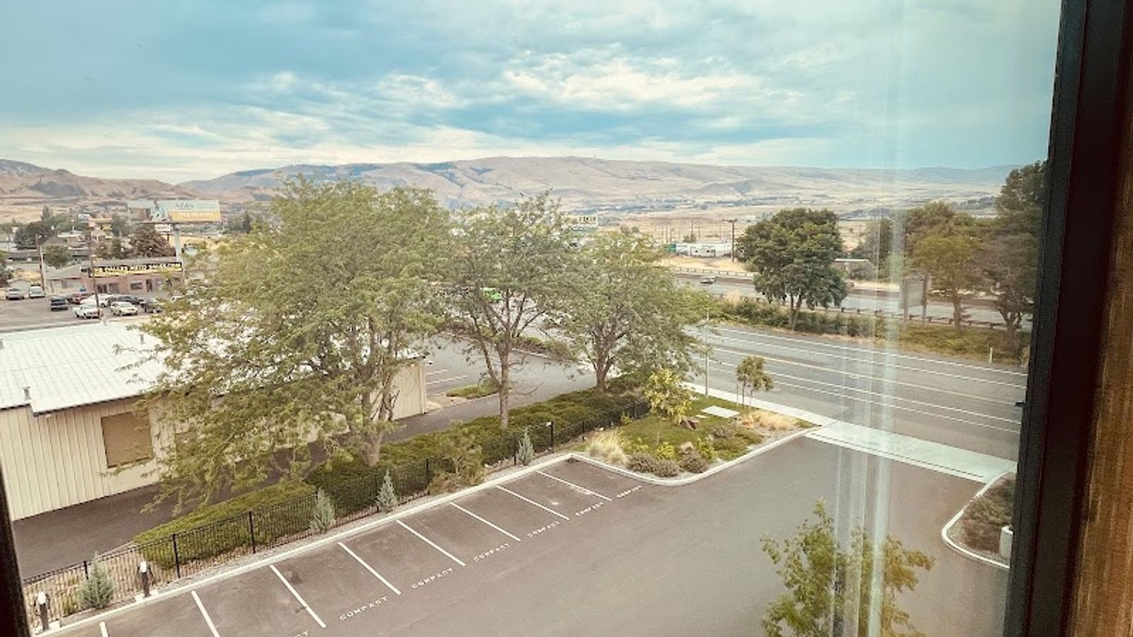 Photo of Holiday Inn Express & Suites the Dalles