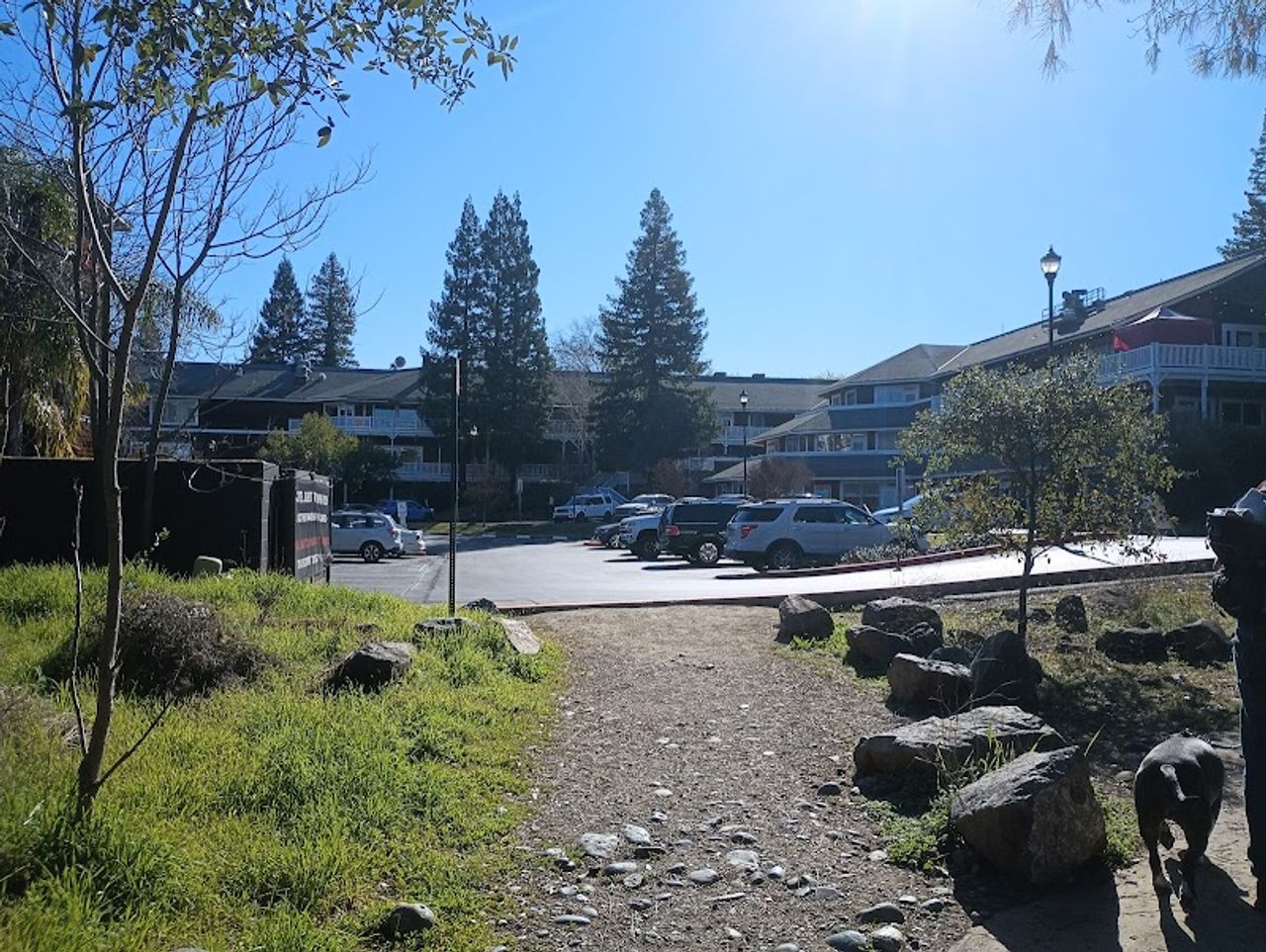 Photo of Lake Natoma Inn