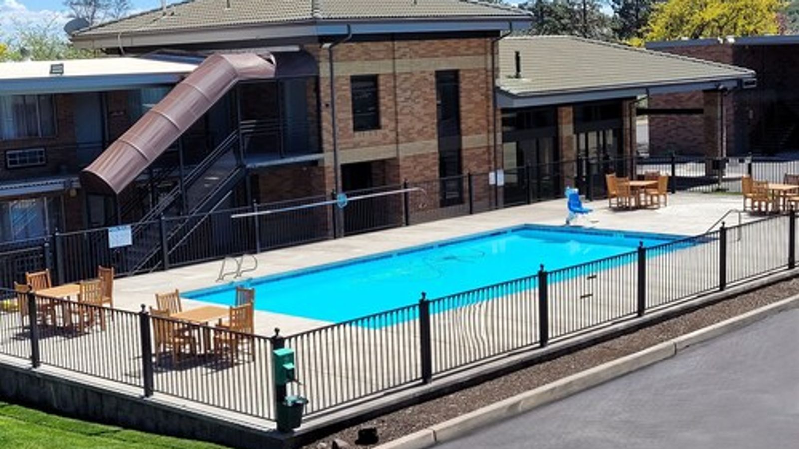 Photo of Cerulean Hotel