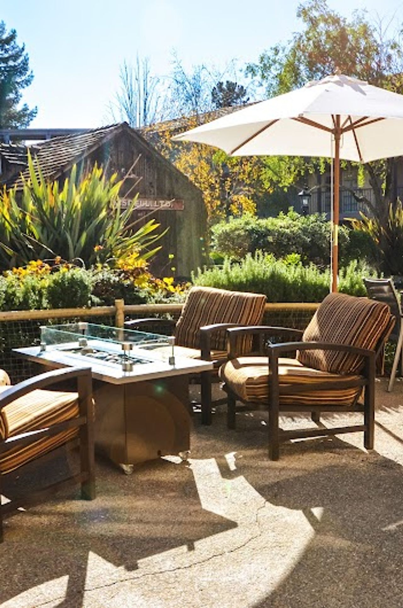 Photo of Casa Mani Resort Napa Valley, Curio Collection by Hilton - Outdoor seating area, fire pit