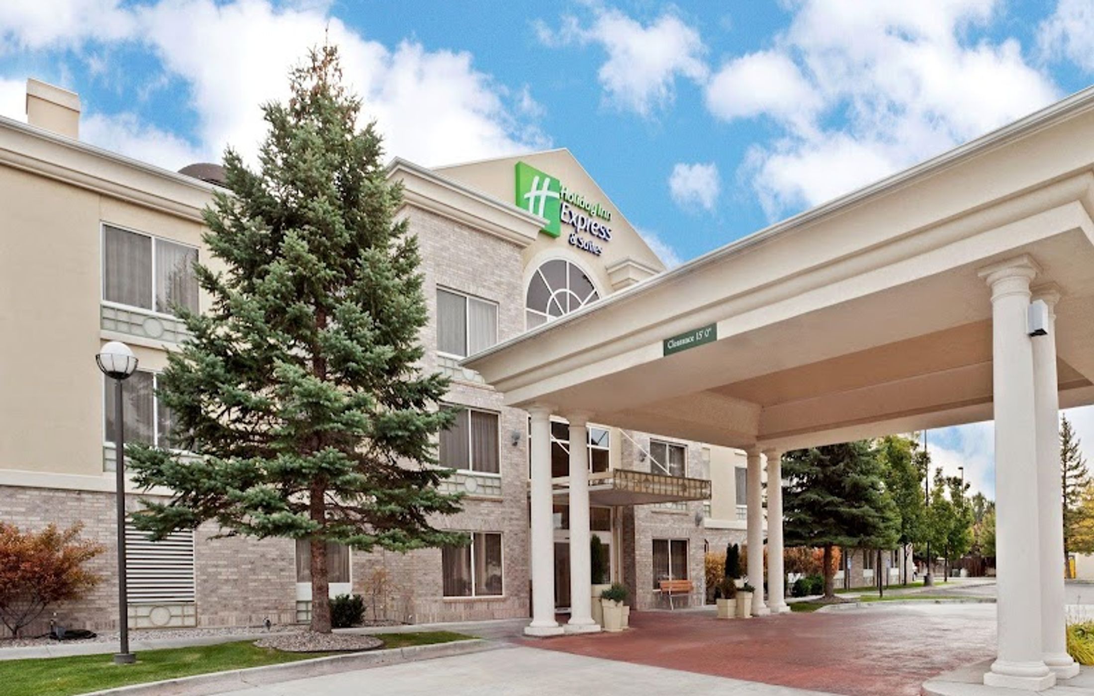 Holiday Inn Express & Suites Idaho Falls, an IHG Hotel