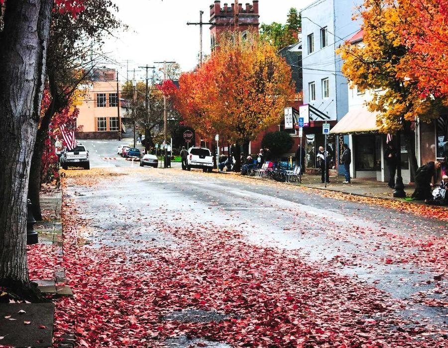 Autumn in Roseburg, Oregon, US