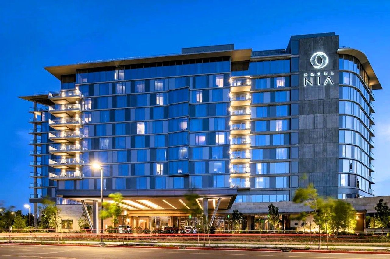 Hotel Nia, Autograph Collection