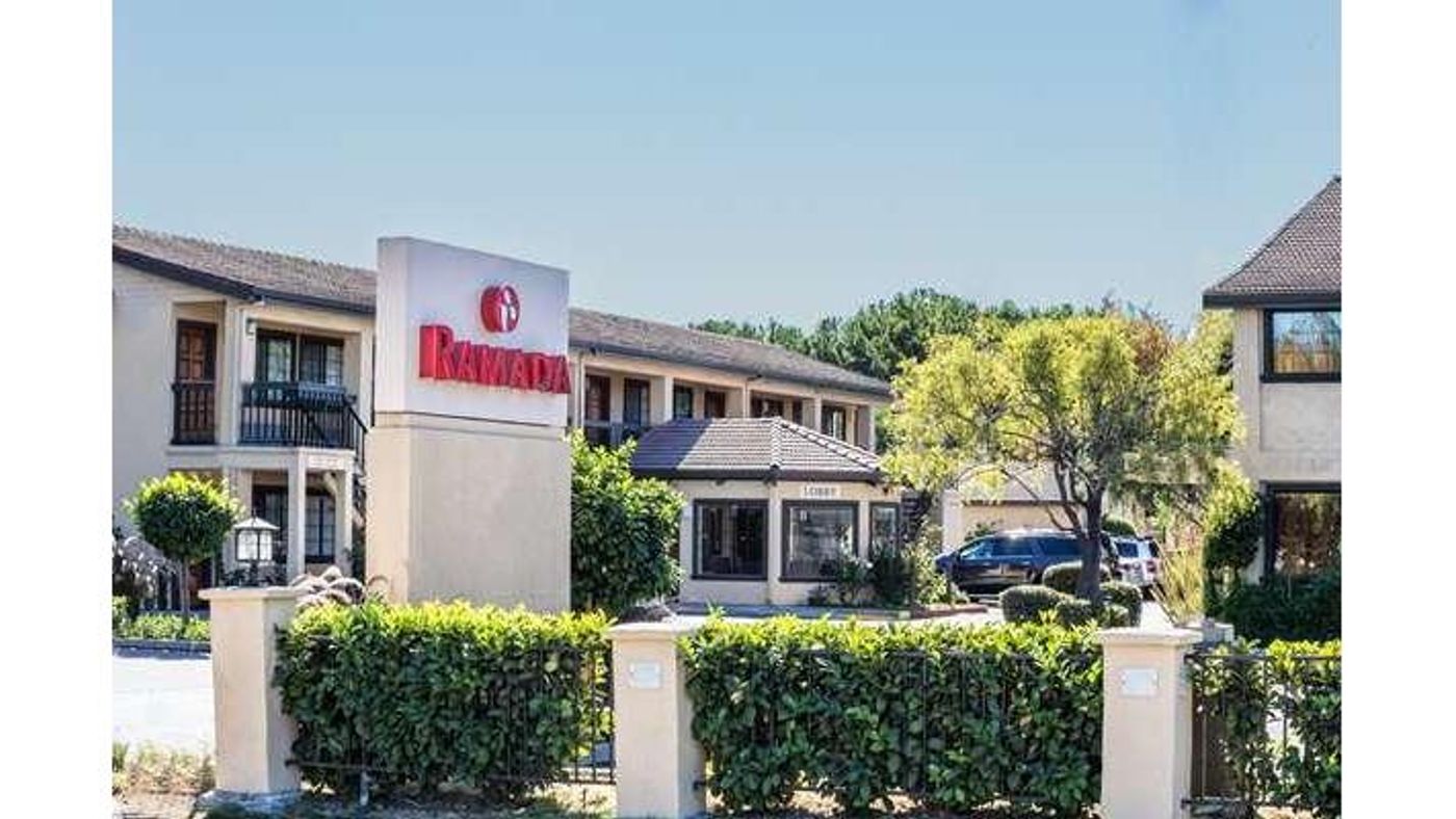 Photo of Ramada by Wyndham Mountain View