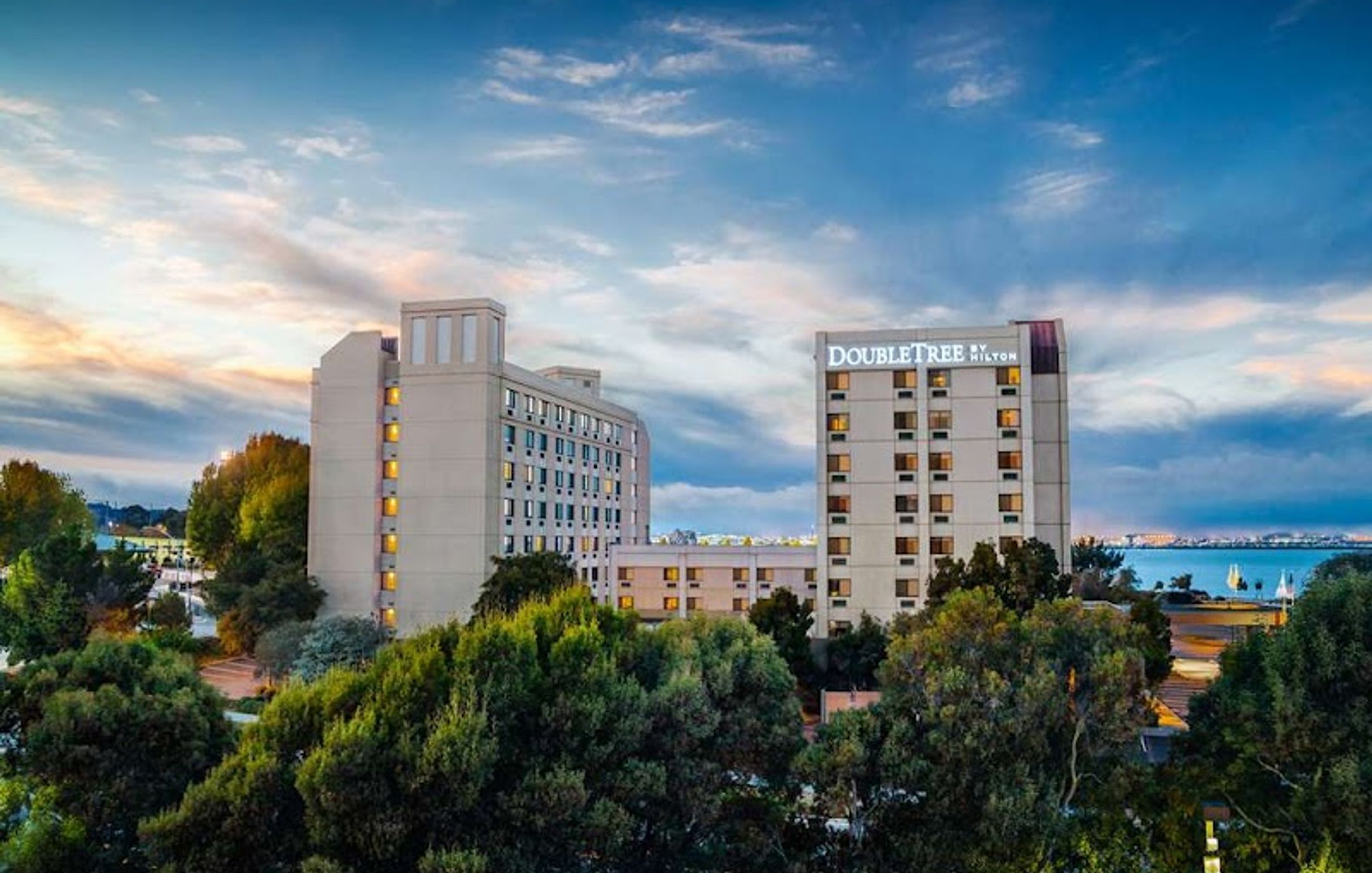 DoubleTree by Hilton Hotel San Francisco Airport