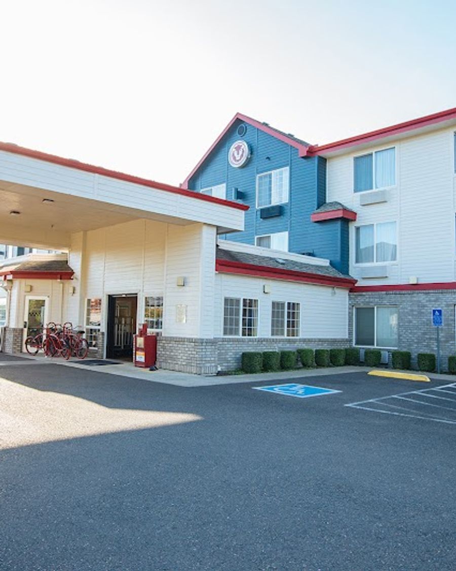 Red Lion Inn & Suites McMinnville