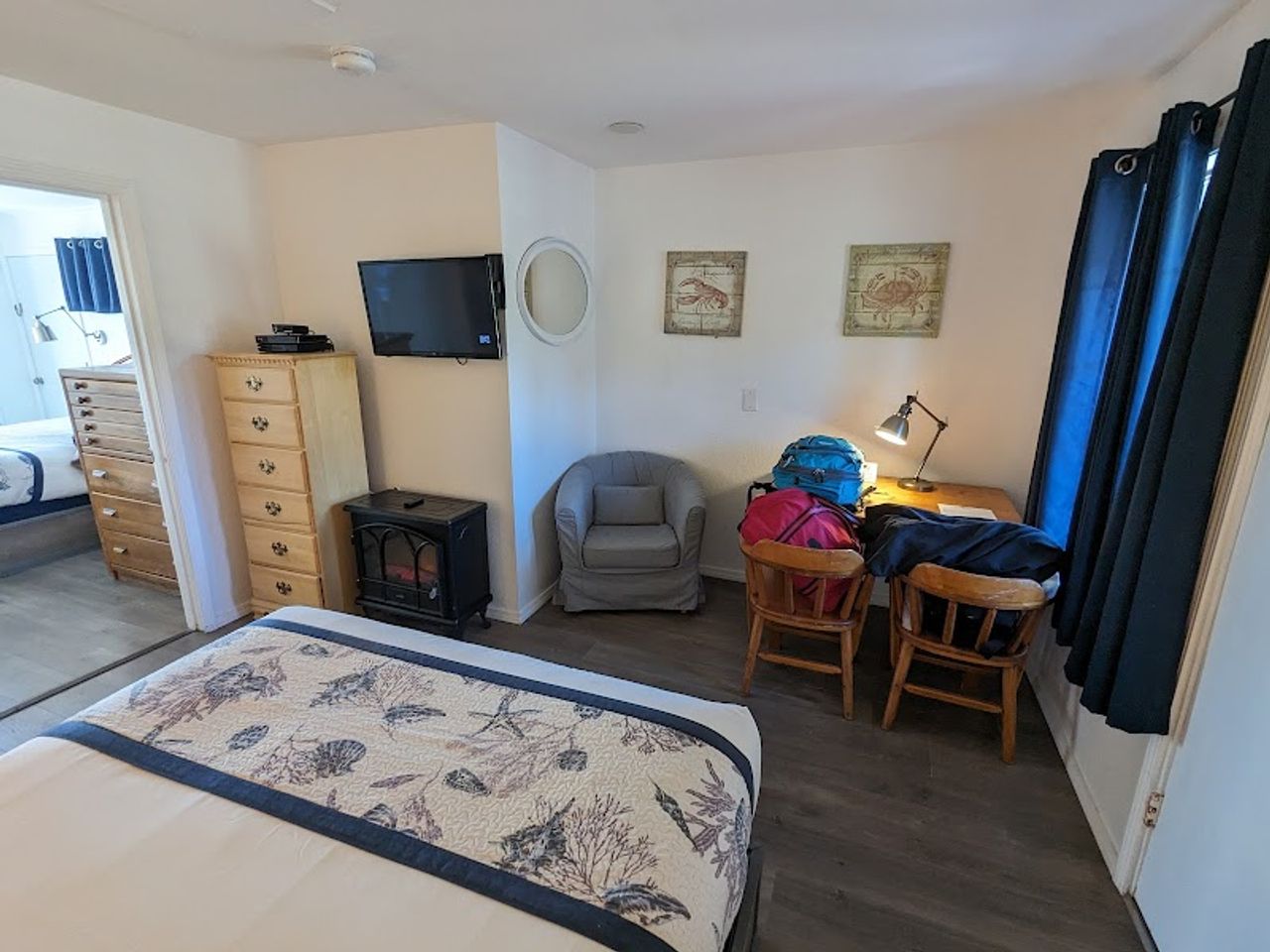 Photo of Deane’s Oceanfront Lodge - Room