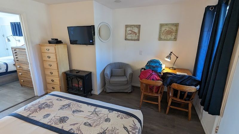 Photo of Deane’s Oceanfront Lodge - Room