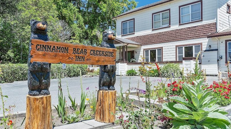 Photo of Cinnamon Bear Creekside Inn