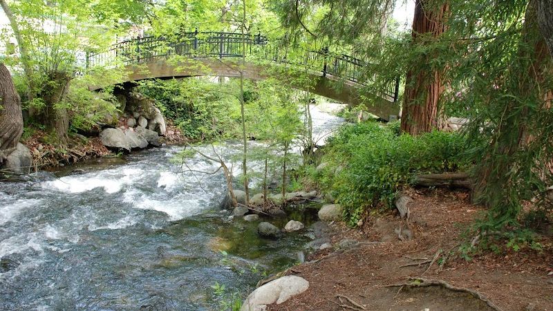 Photo of 2nd Street Cottages