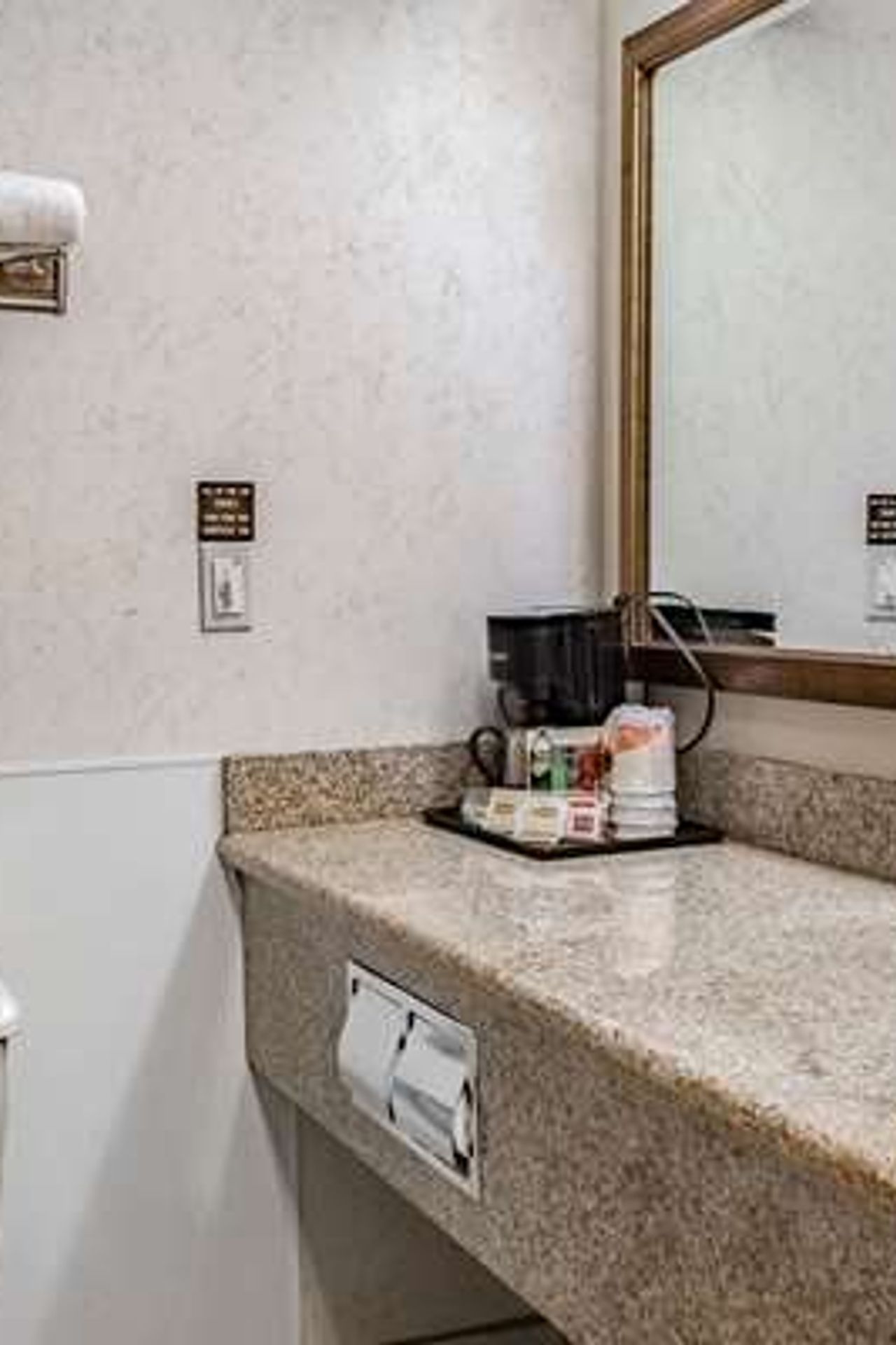 Photo of Quality Inn & Suites Vancouver North