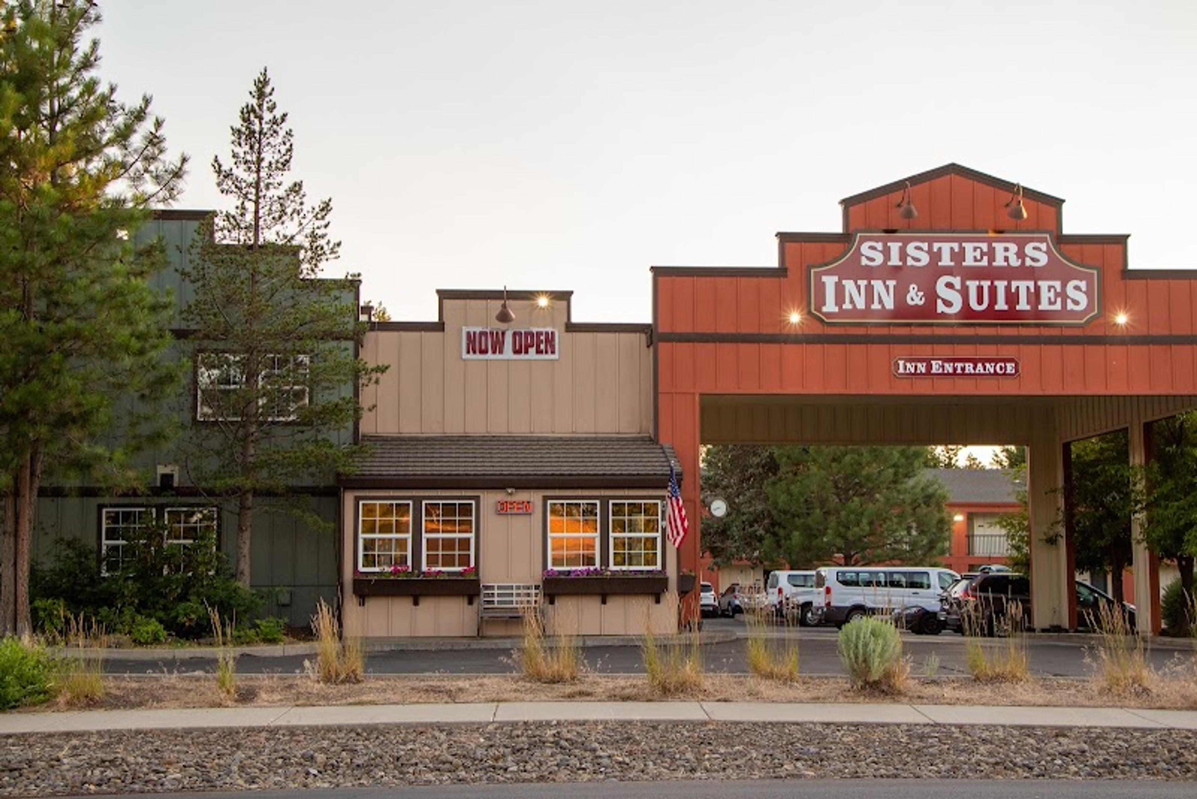 Sisters Inn & Suites