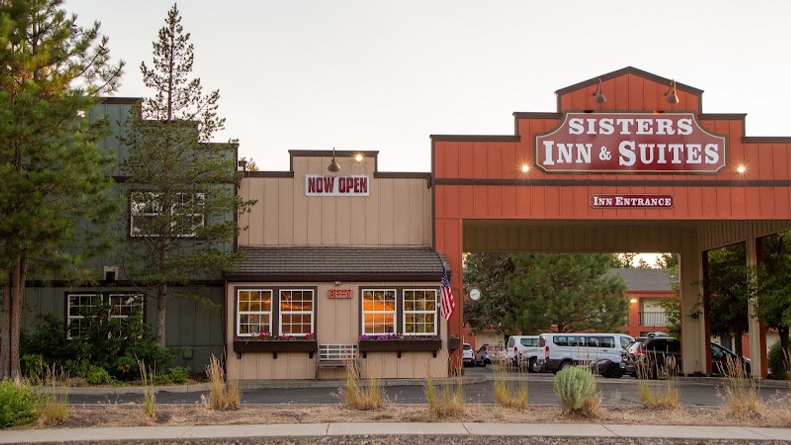 Sisters Inn & Suites