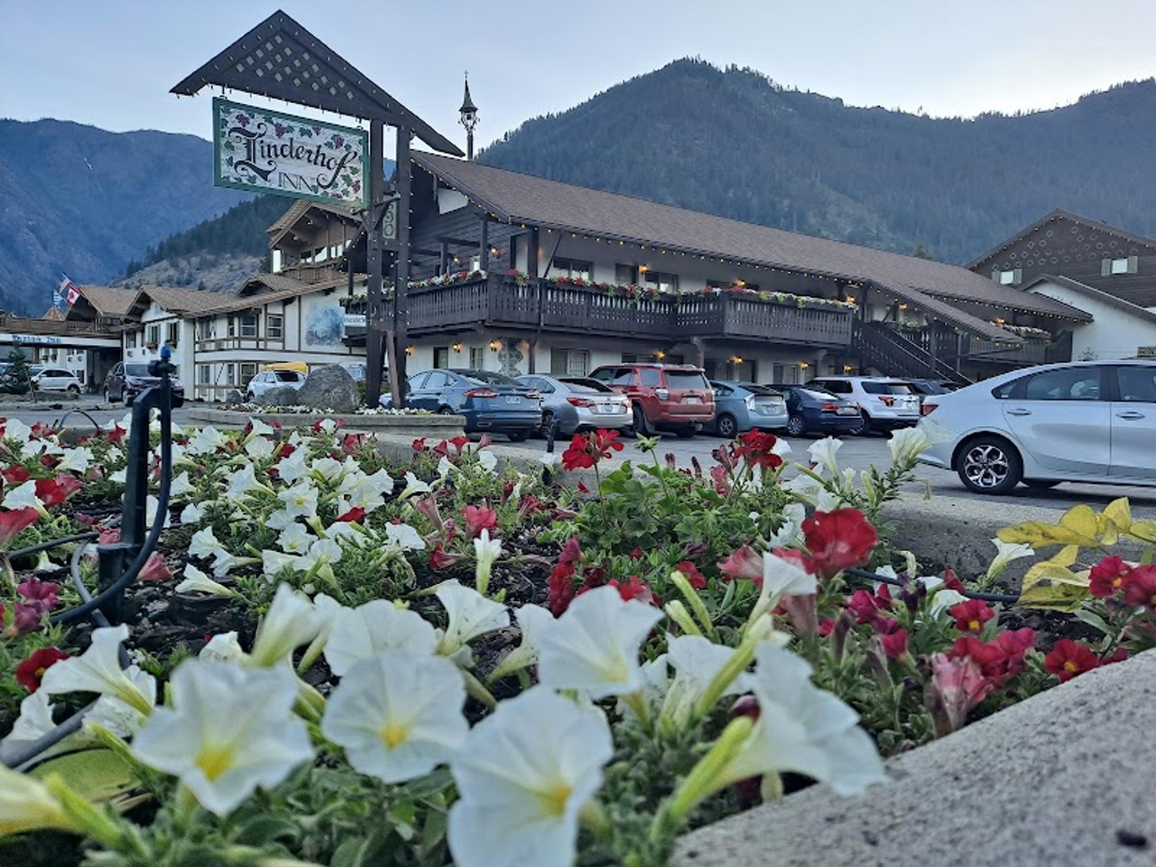 Linderhof Inn