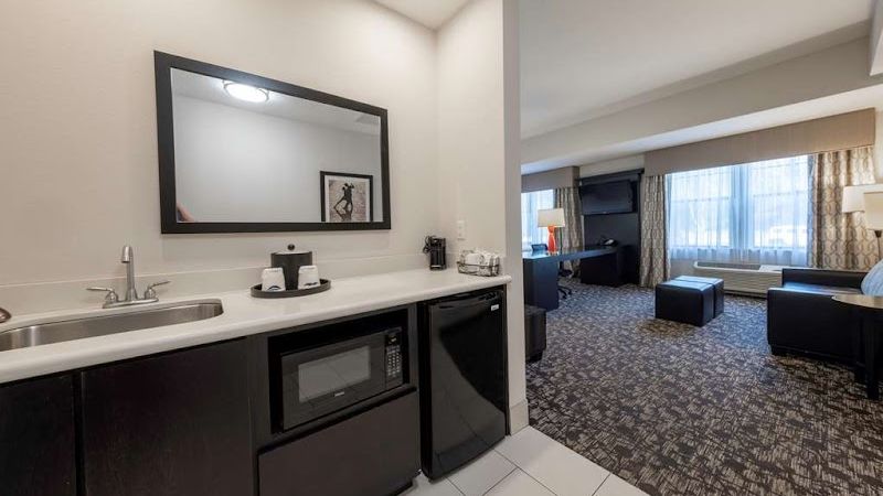 Photo of Hampton Inn & Suites DuPont