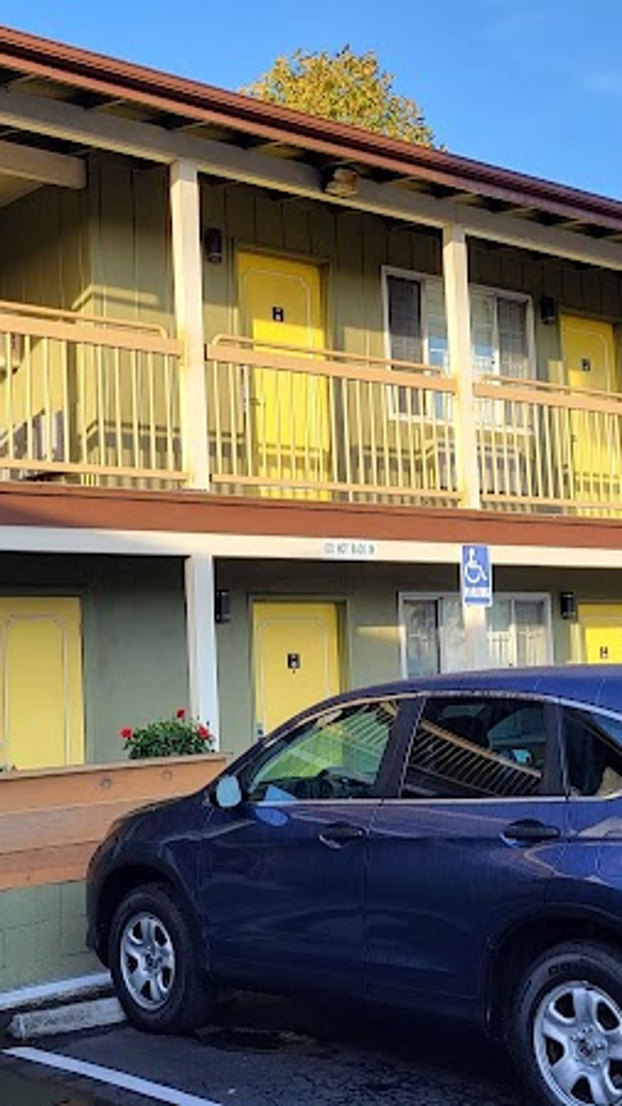 Photo of Ritz Inn