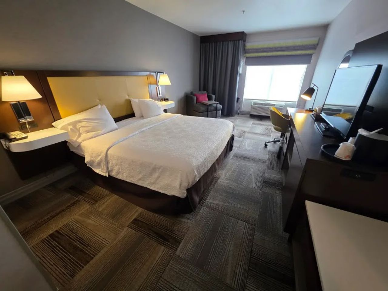 Photo of Country Inn & Suites by Radisson, Idaho Falls at the Mall -Room, 1 King Bed, Accessible, Non Smoking