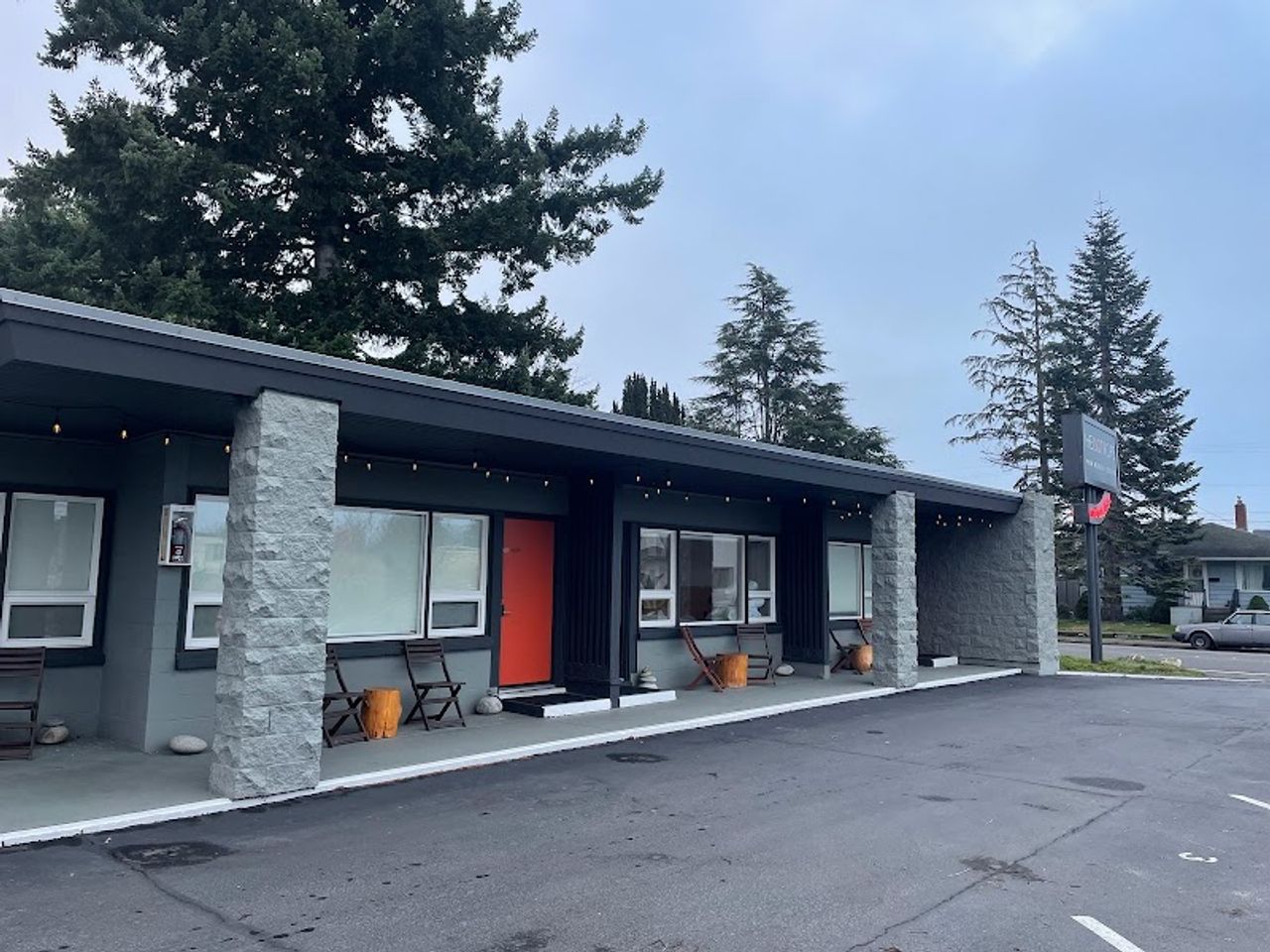 Photo of Heliotrope Hotel