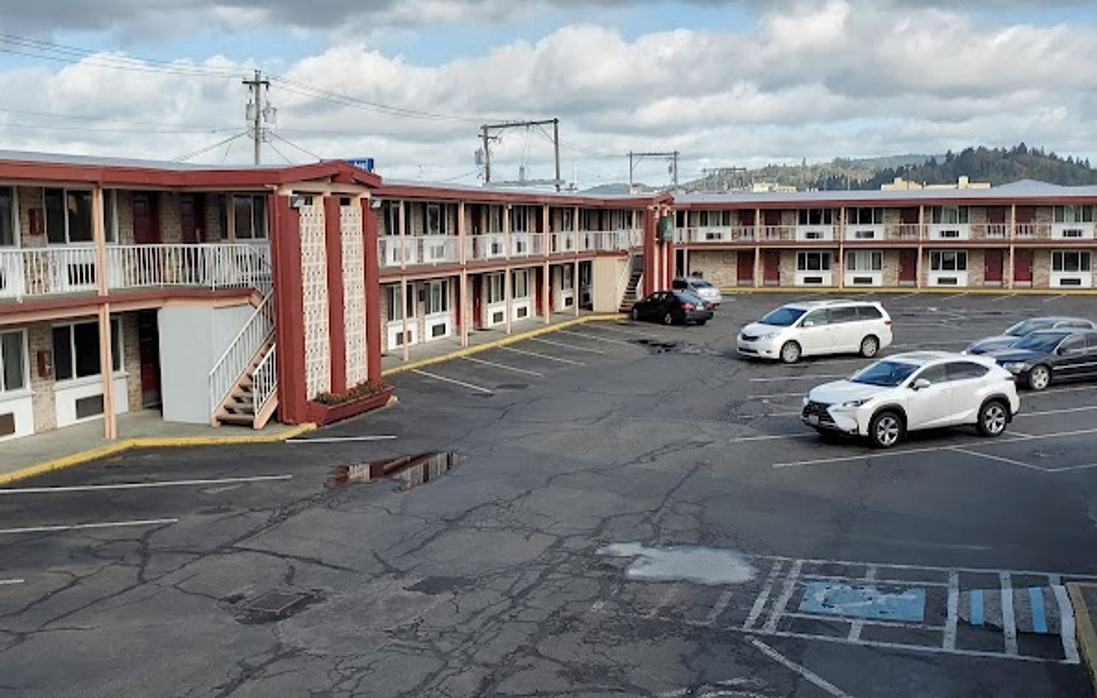 Olympic Inn & Suites