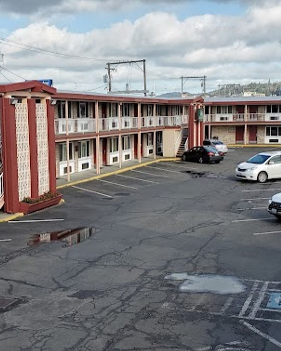 Olympic Inn & Suites