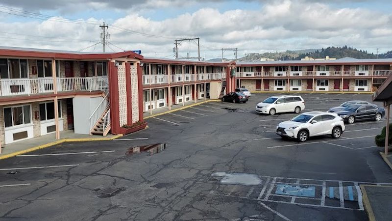 Olympic Inn & Suites