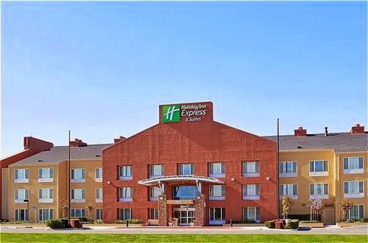 Photo of Holiday Inn Express & Suites Elk Grove West I-5 by IHG