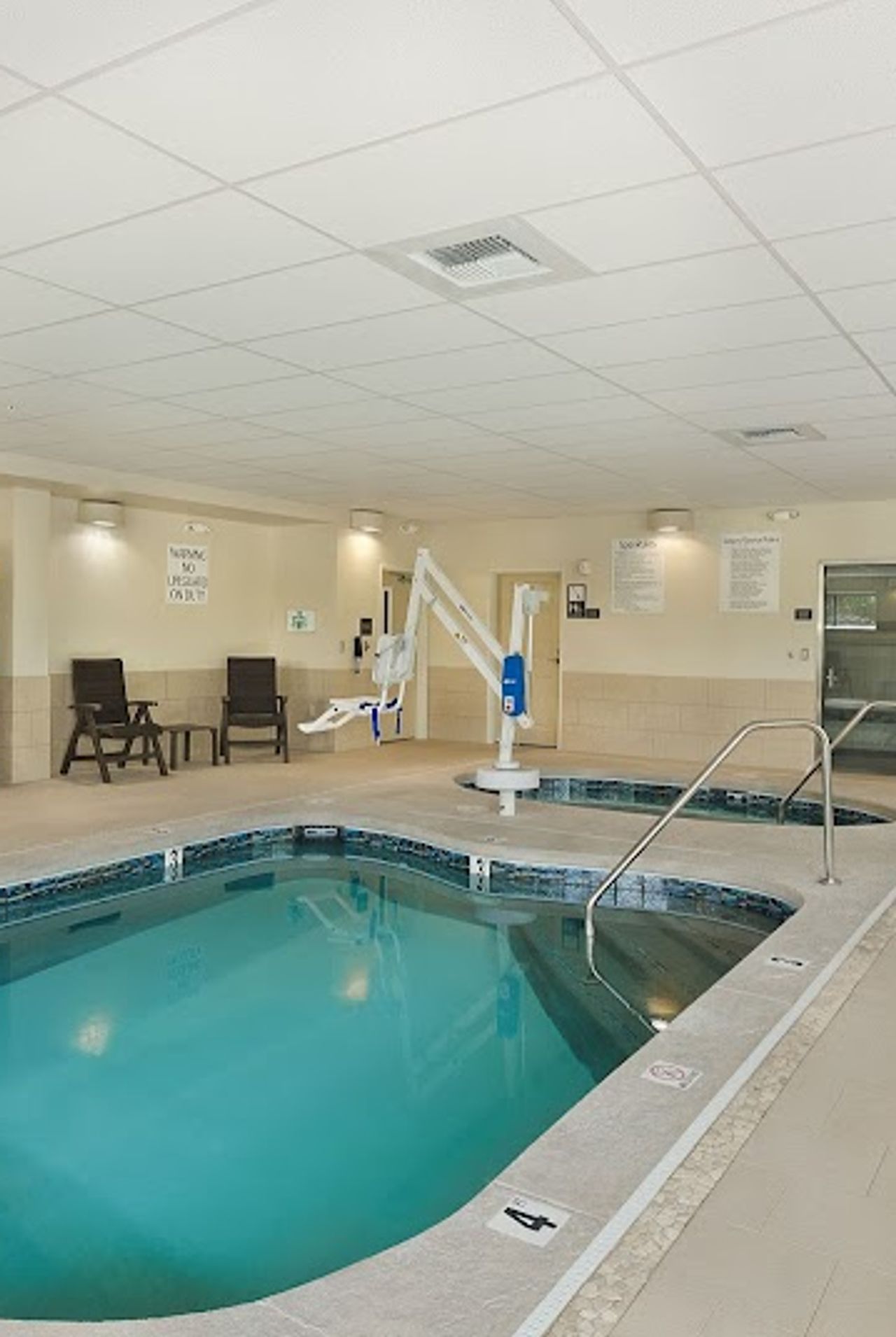 Photo of Oxford Suites Bellingham