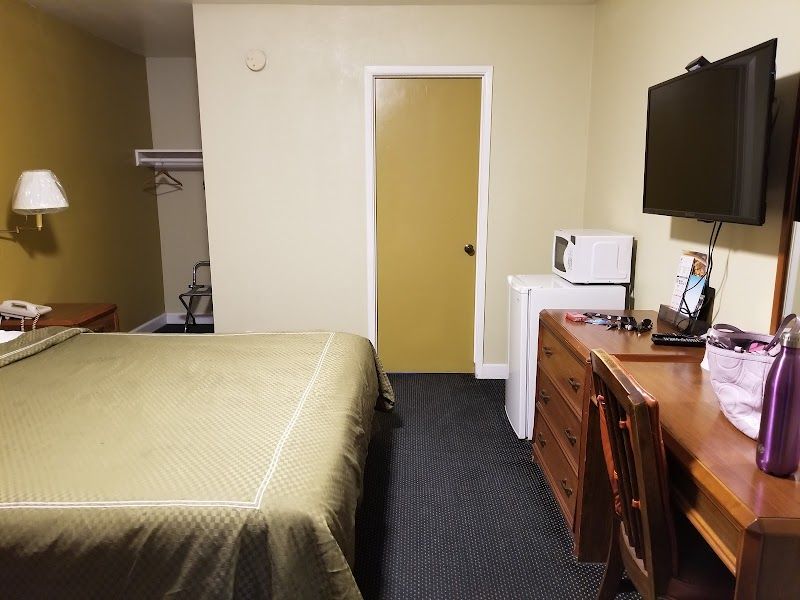 Photo of Echo Lodge - West Sacramento