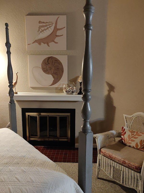 Photo of Merritt House Hotel - Boutique Double Queen, Fireplace