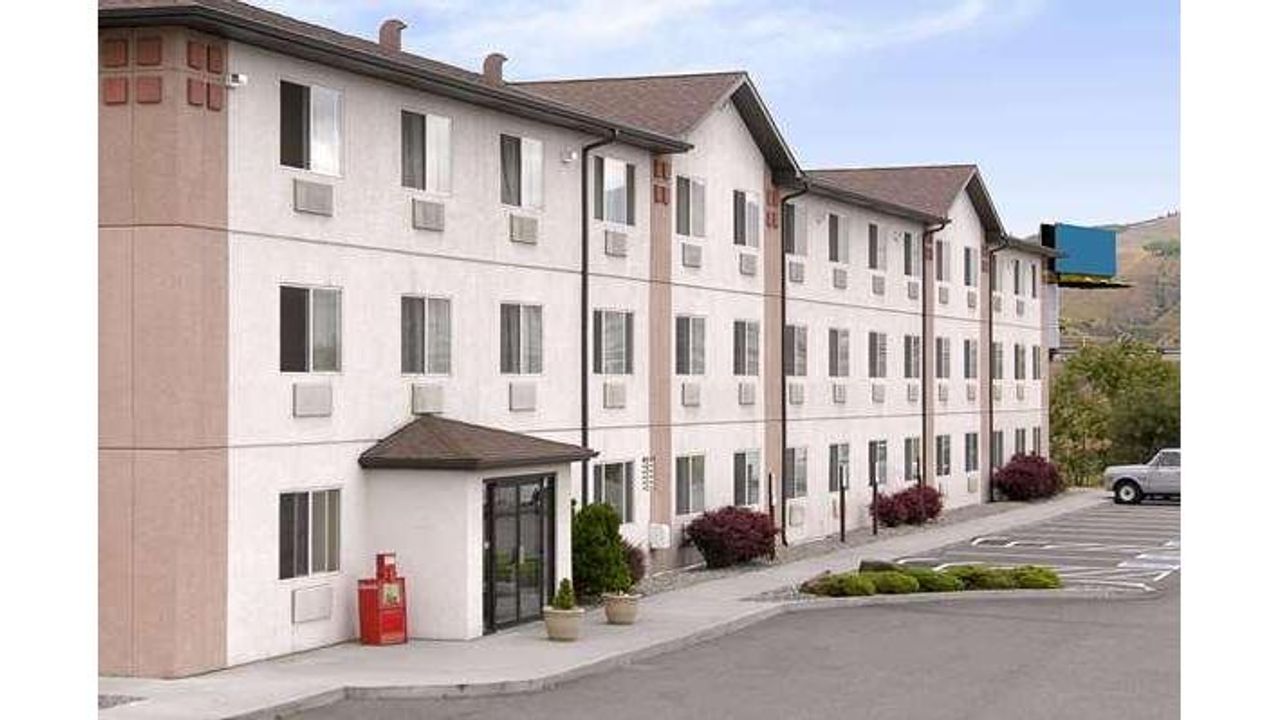 Photo of Super 8 by Wyndham The Dalles OR