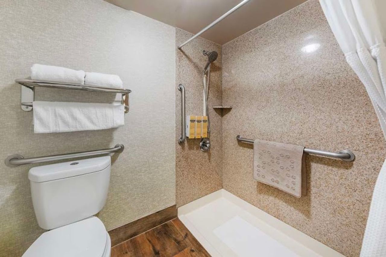 Photo of Best Western Plus Hill House