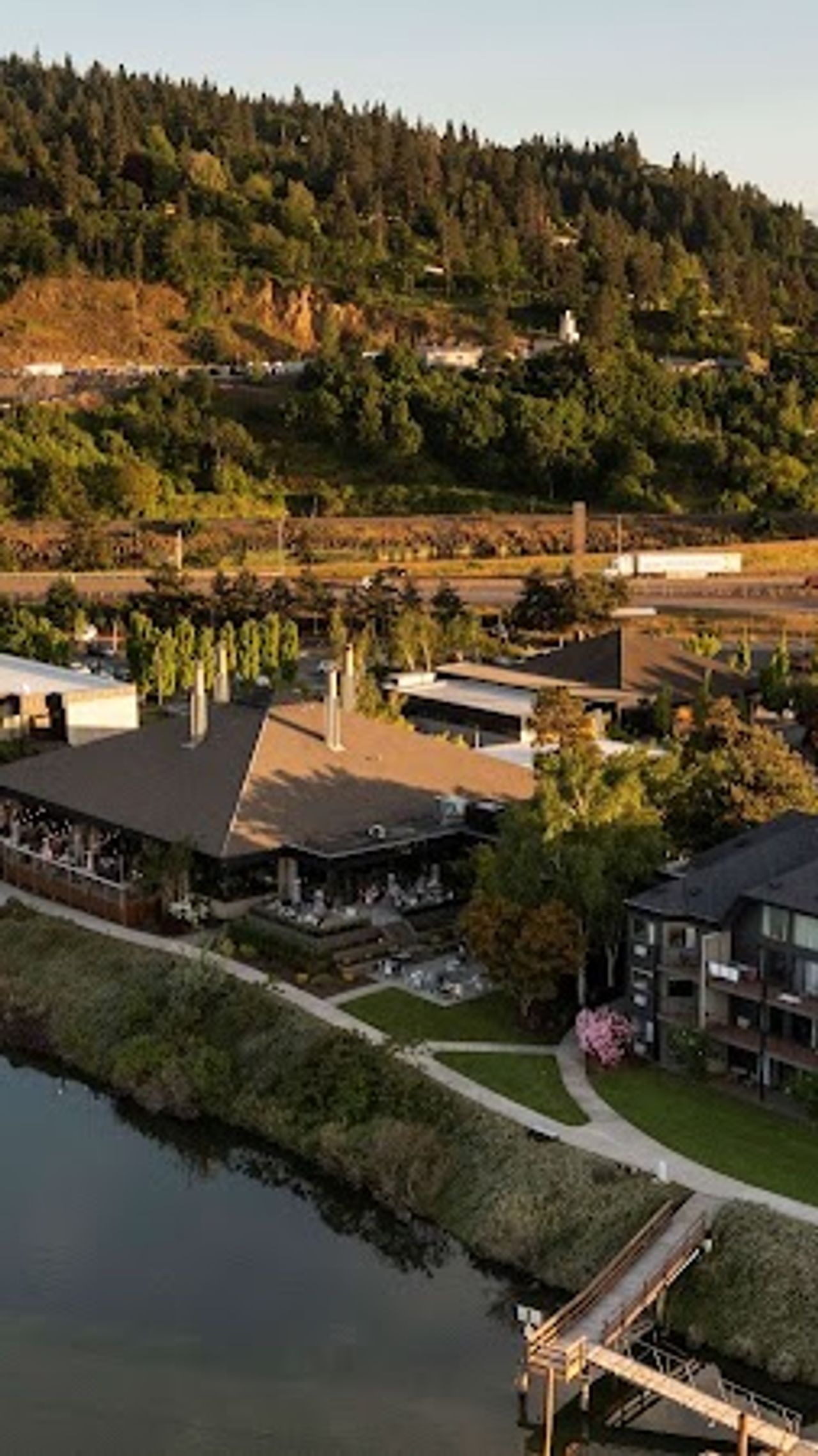 Photo of Best Western Plus Hood River Inn